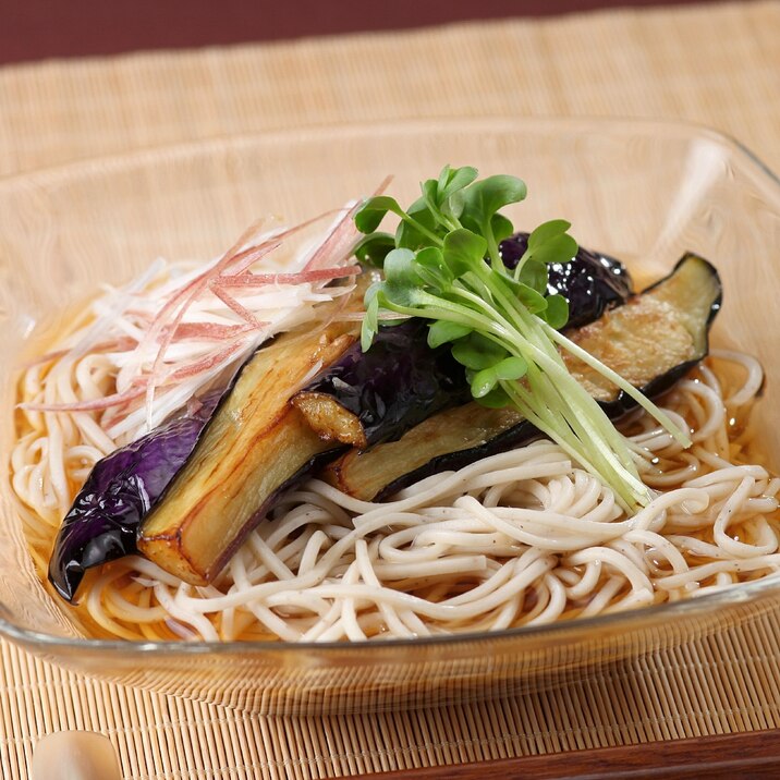 揚げなすとみょうがの冷やし蕎麦 レシピ 作り方 By 卯月製麺 楽天市場店 楽天レシピ